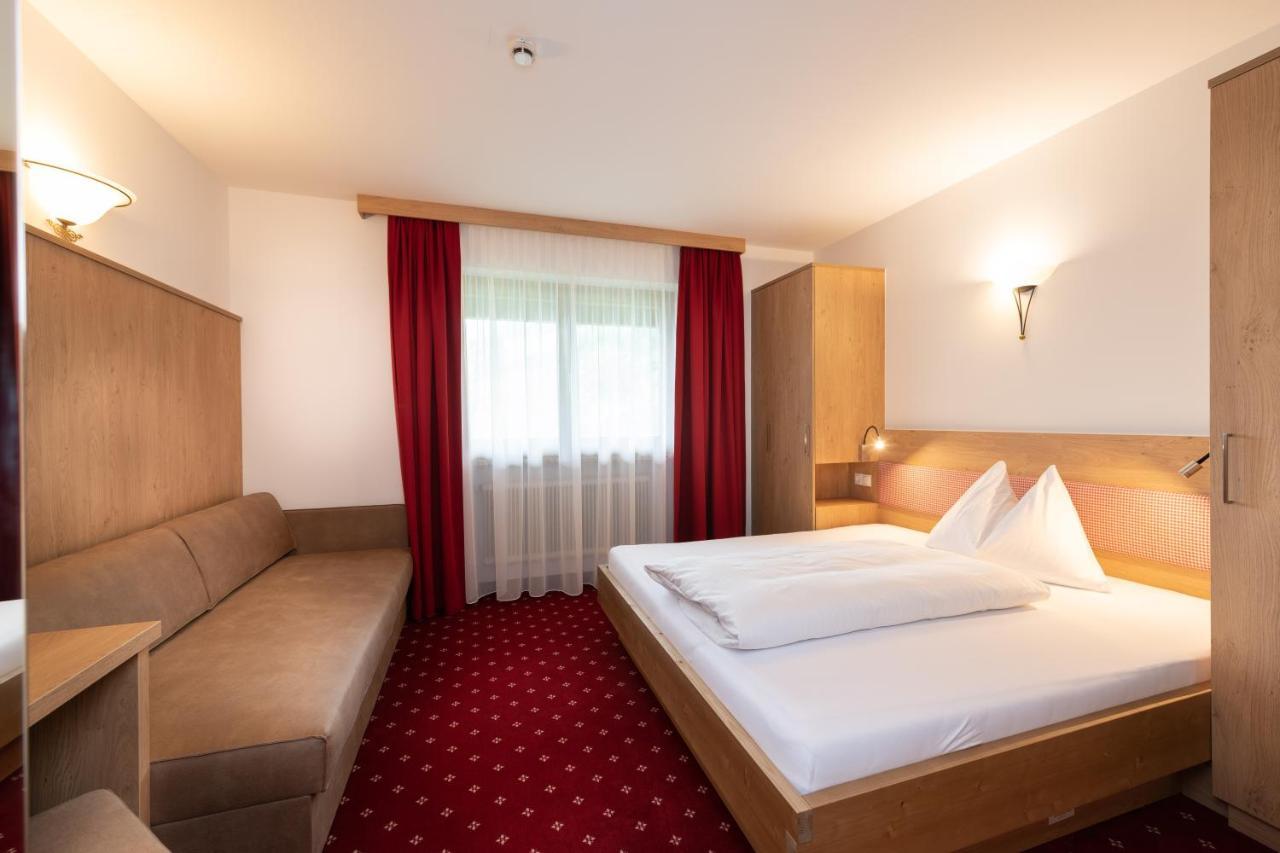 Hotel Gasthof Kroell - Inkl Nationalpark-Karte, 1 X Grossglockner Hochalpenstrasse Kostenlos, 1X Gerlos Alpenstrasse Kostenlos, Krimmler Wasserfaelle Kostenlos, Verschiedene Bergbahnen Kostenlos, Badesee Kostenlos, Bus & Zug Kostenlos, Genusskueche, Niedernsill Exterior foto